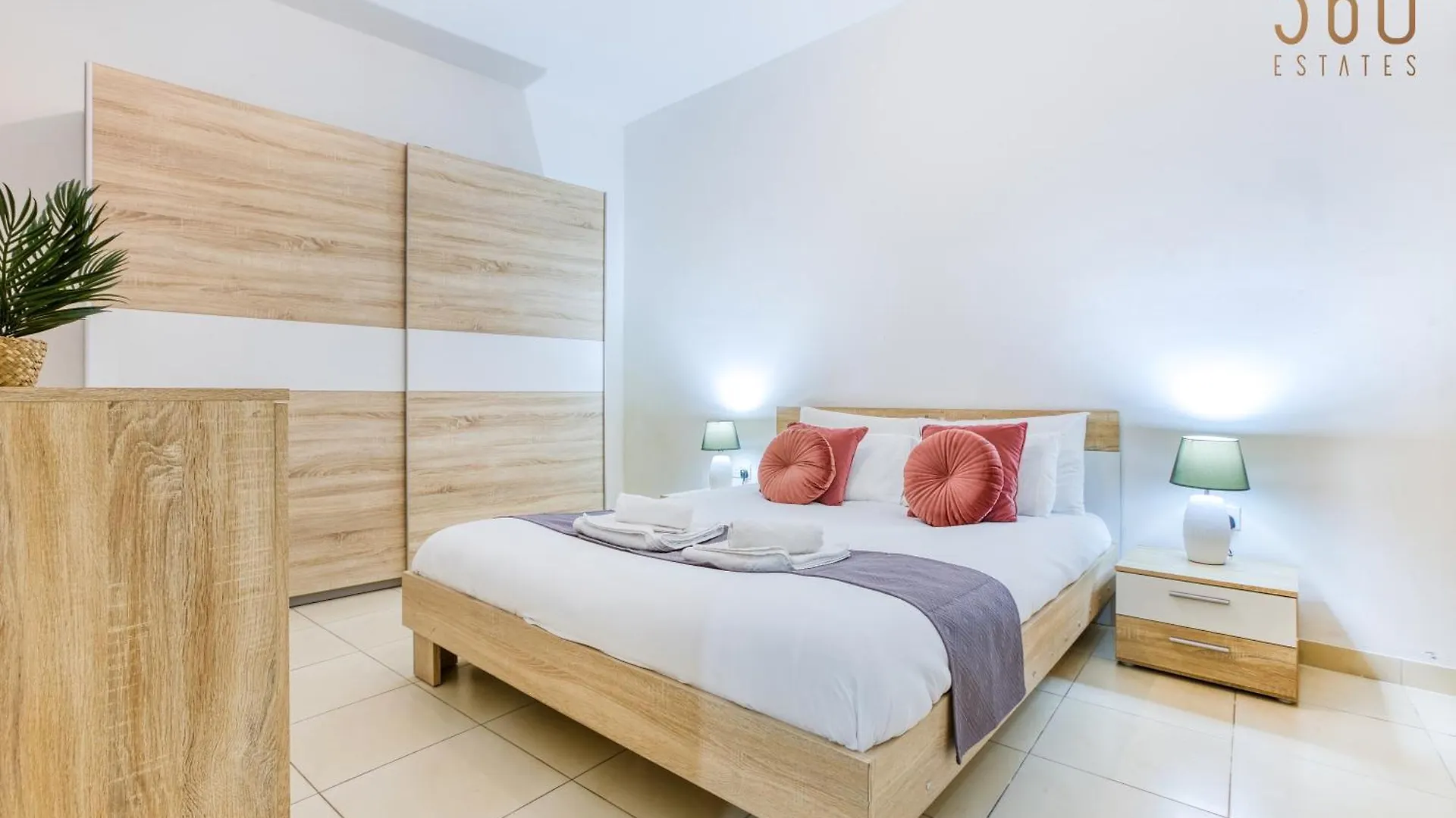 Modern 1Br Home With Private Balcony In St Julians By 360 Estates Saint Julian's Malta